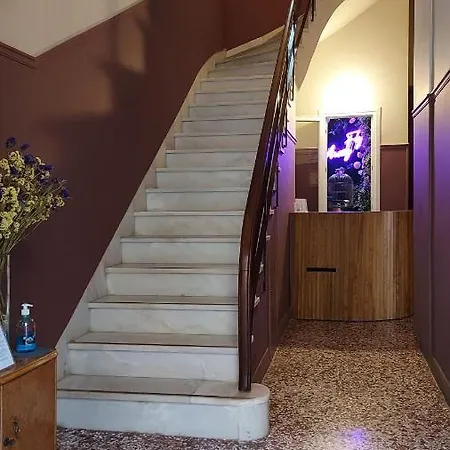 Keramos Lejlighedshotel